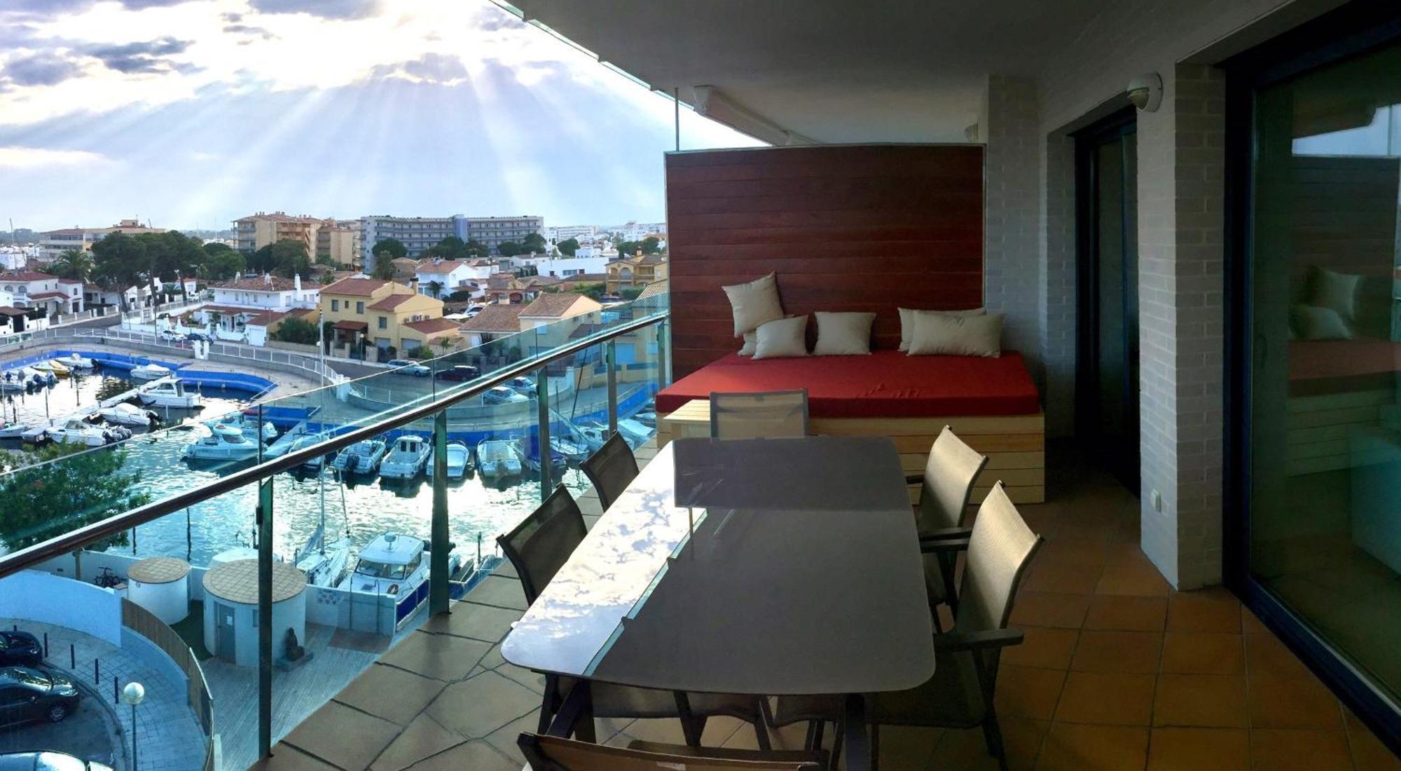 Rnet - Apartments Roses Port Trebol Exterior photo