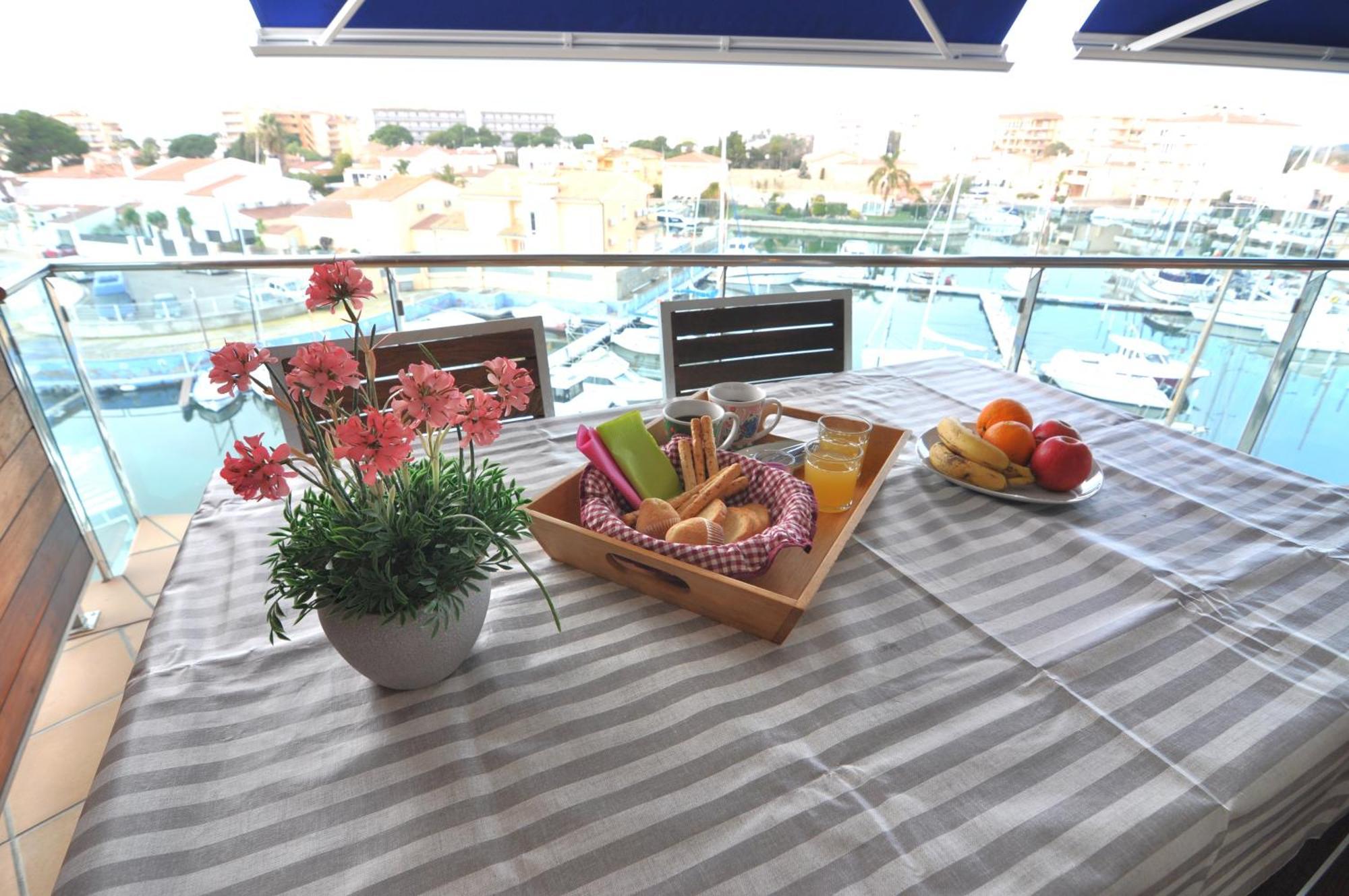 Rnet - Apartments Roses Port Trebol Exterior photo